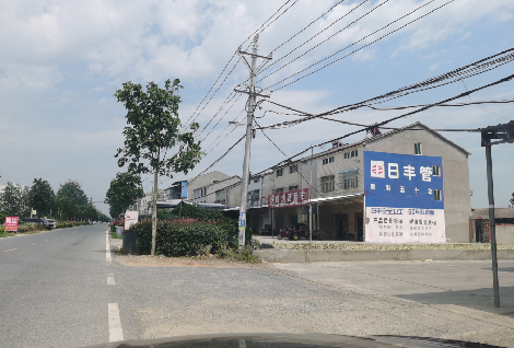 兴安如何能保证墙体广告的醒目性？